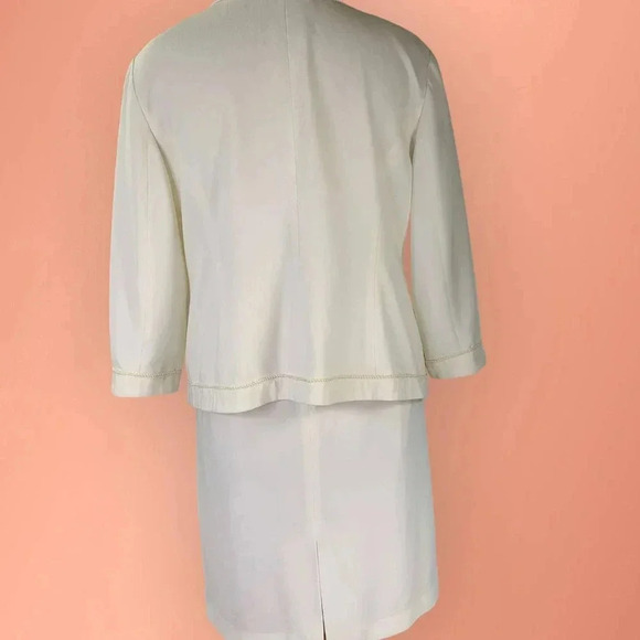 Focus on Suits Two Piece Blazer Suit Jacket Pencil Skirt Set Size 22W Ivory - Picture 3 of 16